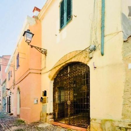 Wonderful Apartment In Old Alghero Buitenkant foto