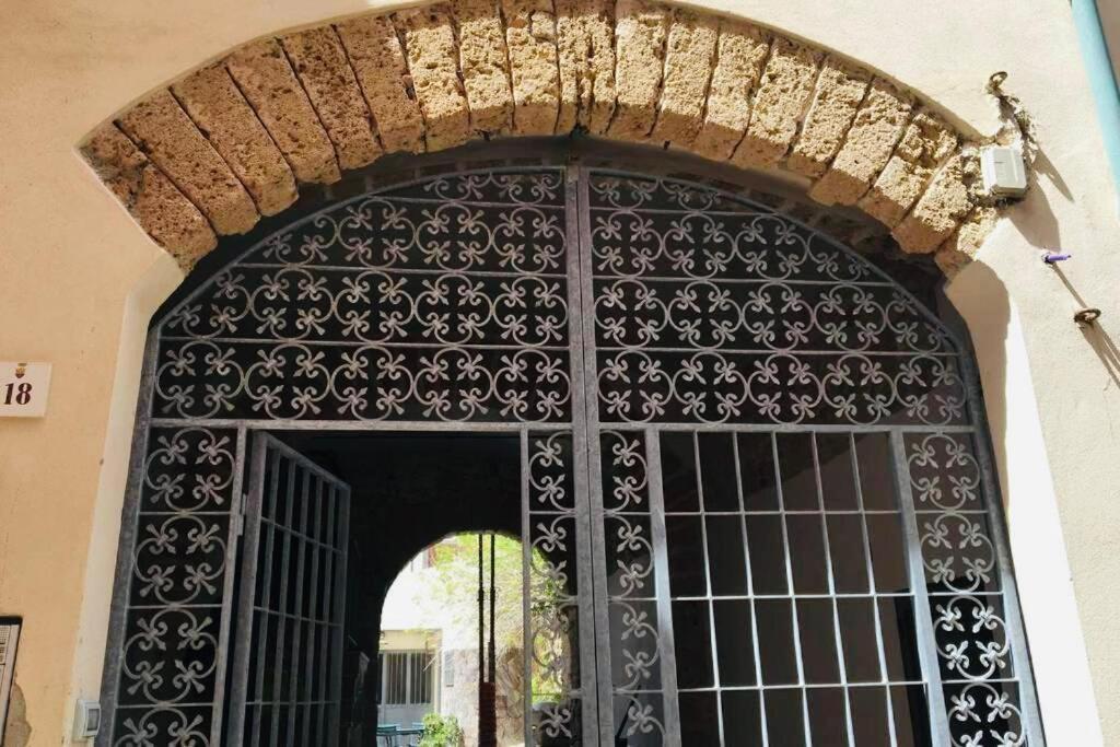 Wonderful Apartment In Old Alghero Buitenkant foto